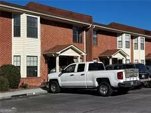 298 Mount Vernon Dr, Calhoun, GA 30701