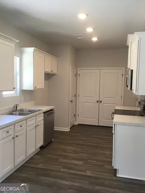 Kitchen - 9168 Carr Cir, Covington, GA 30014 photo 1 of 1
