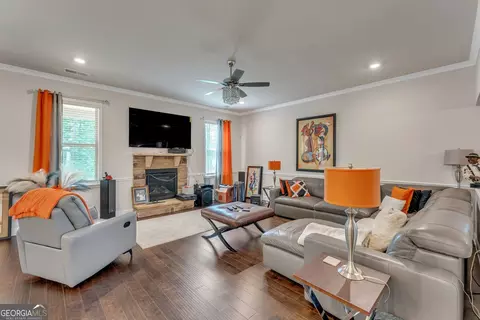 Living - 4051 Rotterdam Pass, Hampton, GA 30228 photo 1 of 1