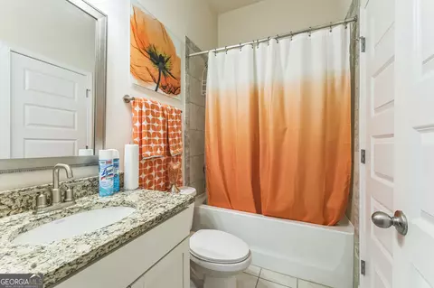 Bath - 4051 Rotterdam Pass, Hampton, GA 30228 photo 1 of 2