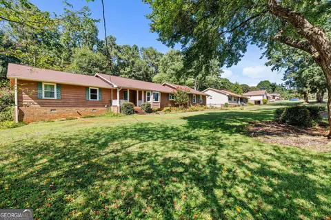80 Country Roads Dr, Stockbridge, GA 30281