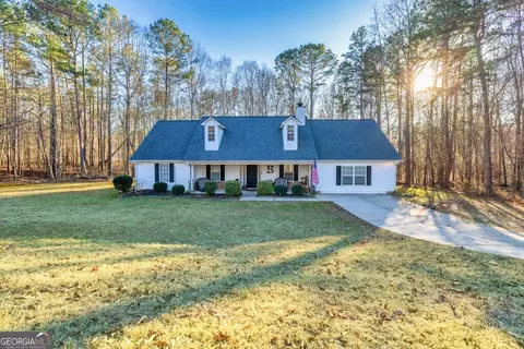 569 Providence Cir, Statham, GA 30666