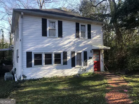716 Greenwood St, Barnesville, GA 30204