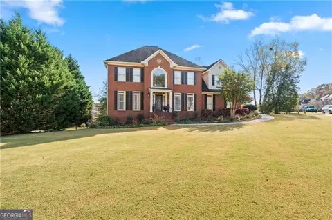 1350 Country Lake Dr SW, Lilburn, GA 30047