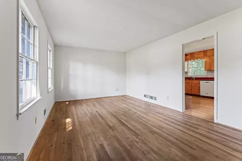 7010 Fielder Rd, Rex, GA 30273 photo 6