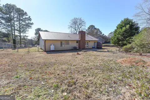 Exterior - 112 Meadowland Trl, Lagrange, GA 30240 photo 3 of 6
