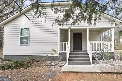 302 Old Carrollton Rd, Newnan, GA 30263