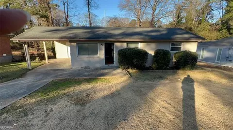 1943 Glenmar Dr, Decatur, GA 30032