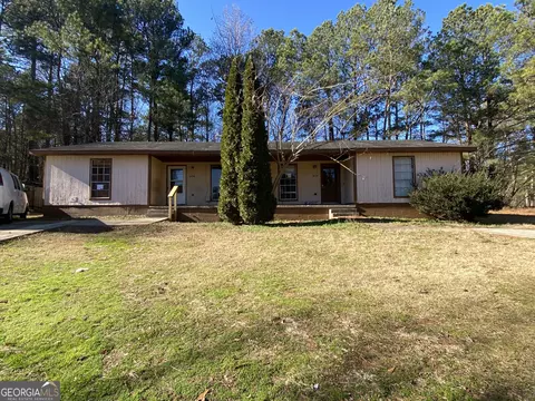6104 Oakwood Cir, Covington, GA 30014