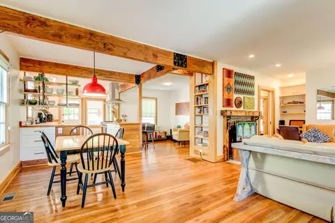 1576 Temple Ave, Atlanta, GA 30337