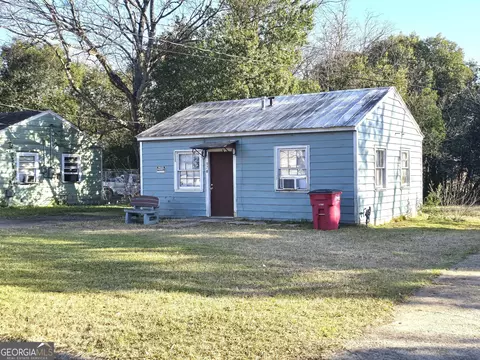 576 Shi Pl, Macon, GA 31206