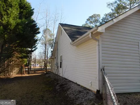 153 W James Cir, Hampton, GA 30228 photo 4