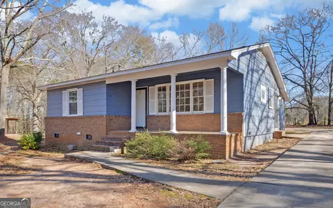 140 King St, Hartwell, GA 30643