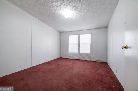 Bedroom - 162 Pearl Davis Rd, Springfield, GA 31329 photo 3 of 10