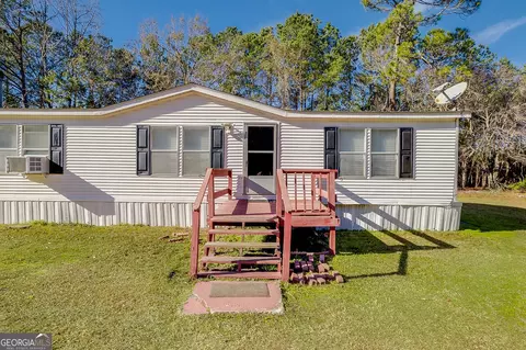 Exterior - 162 Pearl Davis Rd, Springfield, GA 31329 photo 2 of 4