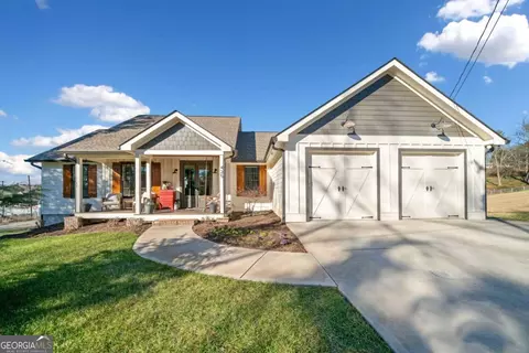 425 Blue Ridge Ave, Nelson, GA 30151