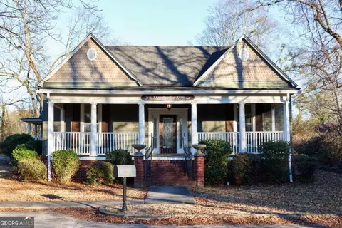 206 Mandeville Ave, Carrollton, GA 30117