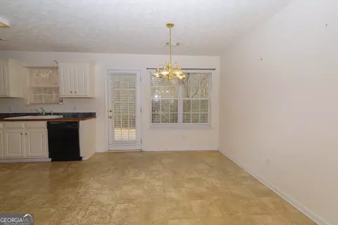 190 Wynfield Dr, Covington, GA 30016 photo 9