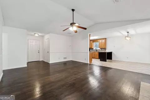 2718 Winky Blf, Dacula, GA 30019 photo 7