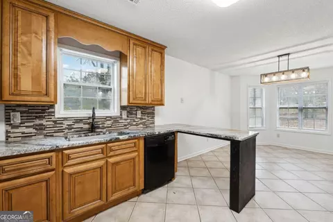 2718 Winky Blf, Dacula, GA 30019 photo 12