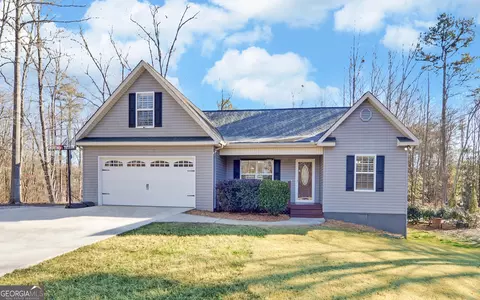 305 Woodcrest Dr, Clarkesville, GA 30523