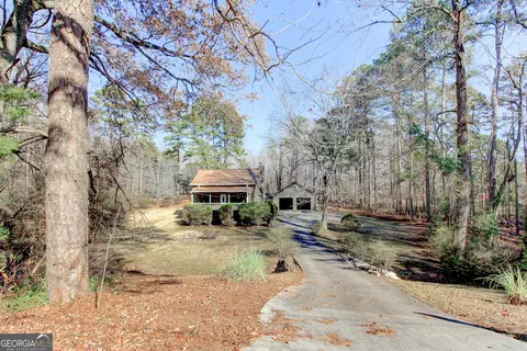 1678 Woodcrest Dr NE, Conyers, GA 30012