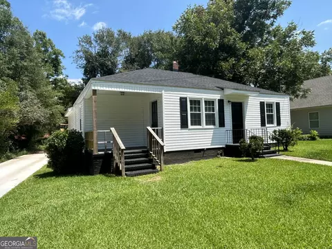 810 N Greenwood St, Lagrange, GA 30240