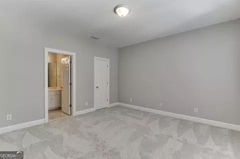 Bedroom - 9120 Etching Overlook, Duluth, GA 30097 photo 9 of 10