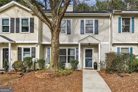 634 Stratford Grn, Avondale Estates, GA 30002