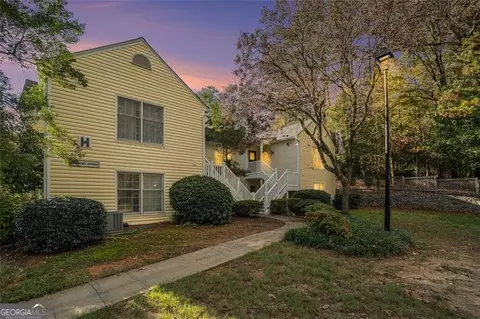 918 Cannongate Xing, Marietta, GA 30064