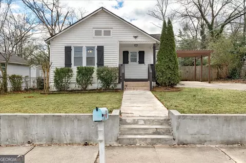 522 Lake Dr, Hapeville, GA 30354