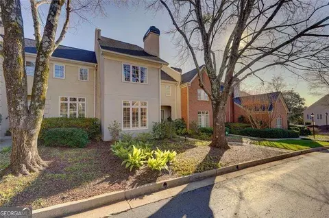 74 Paces West Ct NW, Atlanta, GA 30327