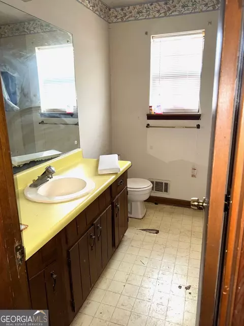 3174 Glen Hollow Dr, Rex, GA 30273 photo 3