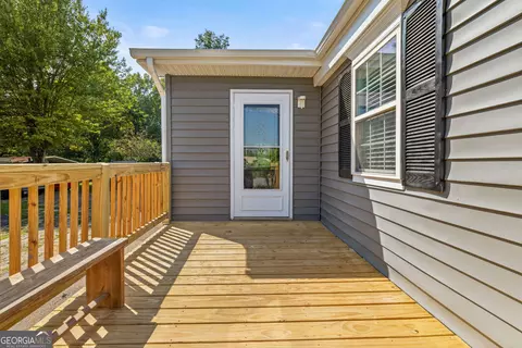 Exterior - 115 Knox Dr, Cornelia, GA 30531 photo 4 of 6