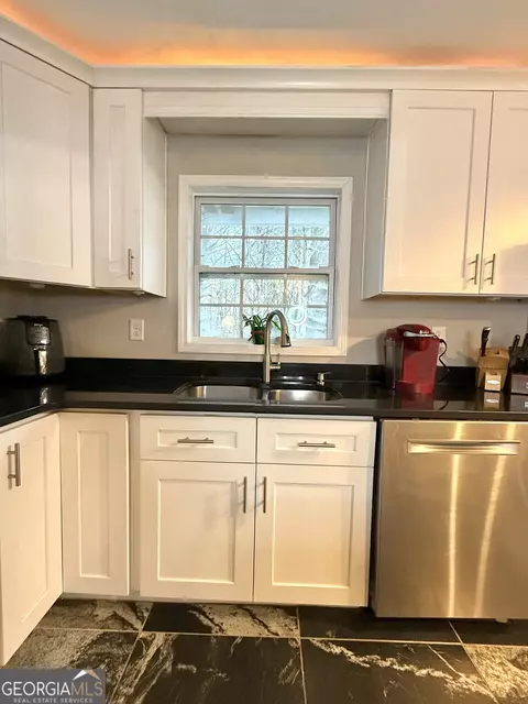 3112 Crestview Cir, Duluth, GA 30096 photo 9