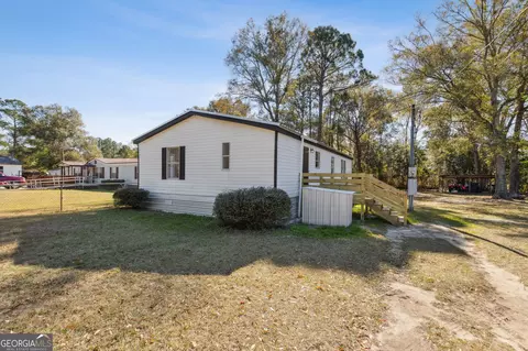 59 Mobile Dr, Folkston, GA 31537
