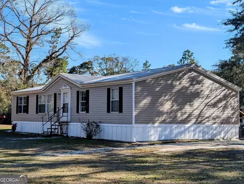 157 Riverside Cir, Jesup, GA 31545