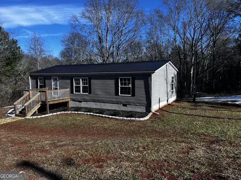 3547 Defoor Rd, Toccoa, GA 30577 photo 2