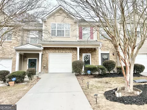 5130 Lincoln Dr, Fairburn, GA 30213