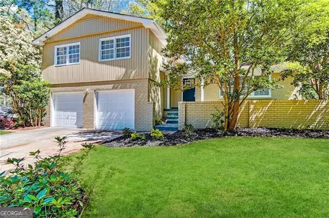 1939 Copperfield Cir, Decatur, GA 30035