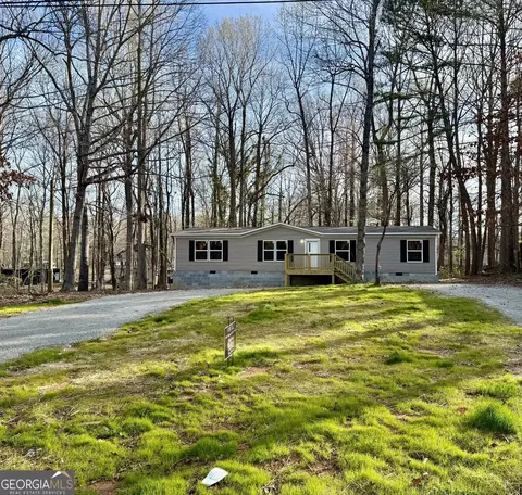 58 Pinewood Dr, Carrollton, GA 30116