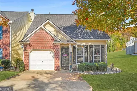 9569 Lakeview Cir, Union City, GA 30291
