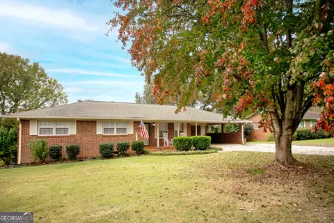 110 Woodmont Dr, Griffin, GA 30224