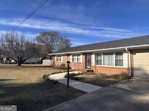 37 Elm St, Butler, GA 31006