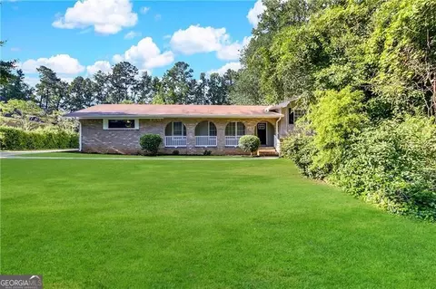 3138 Beechwood Dr, Lithia Springs, GA 30122