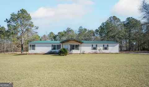 7337 Stockinghead Rd, Metter, GA 30439