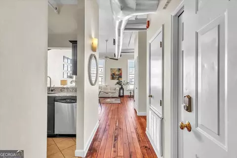 105 Whitaker St #302, Savannah, GA 31401
