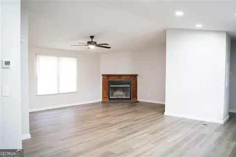 320 White Birch Dr, Covington, GA 30016 photo 5