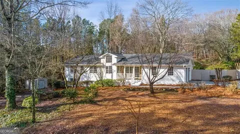 7845 Floyd Ln, Gainesville, GA 30506