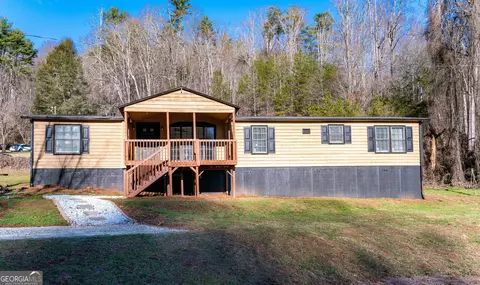 26 Bridgewater Dr, Cleveland, GA 30528